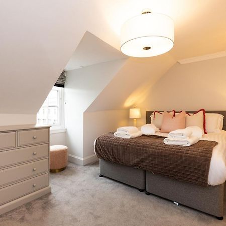 Righ Properties - Luxurious City Centre Three Bedroom Apartment Edimburgo Exterior foto